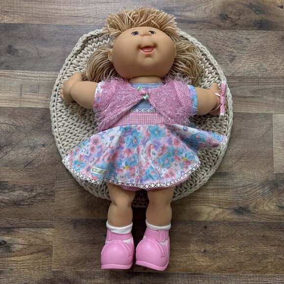Cabbage Patch Kids Doll Blonde with Floral Outfit & Shoes 2004 CPK - Picture 1 of 7